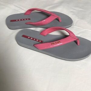 Women’s Prada Slippers Flip Flop Thong Sandals In Pink Sz 8